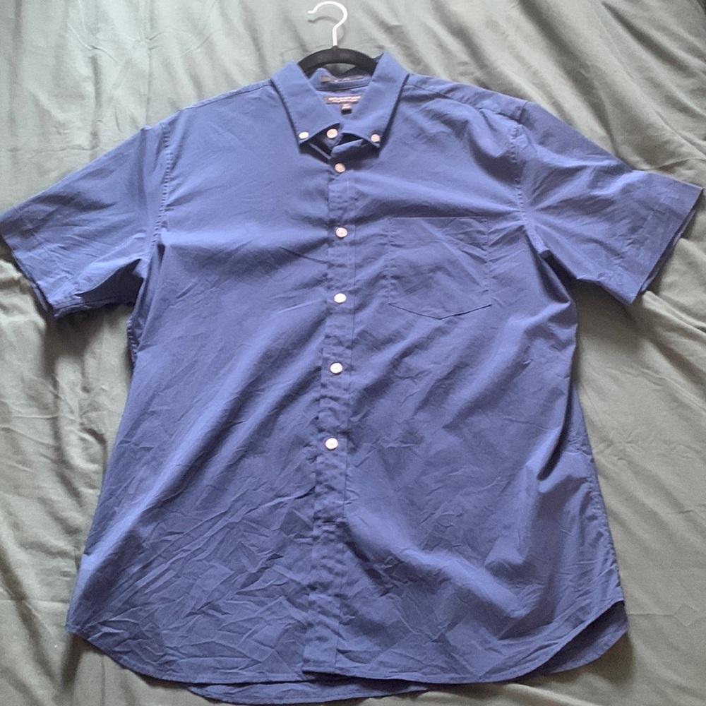 Banana Republic Short Sleeve Button Down